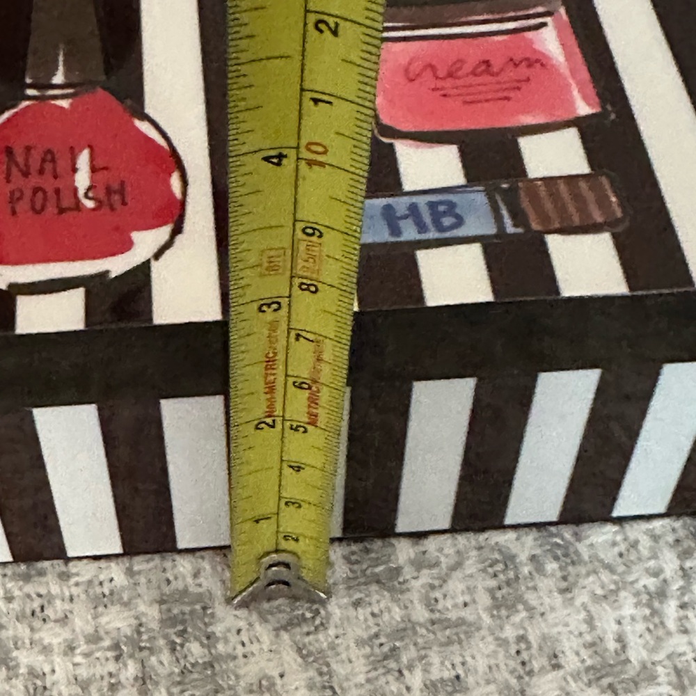 Henri Bendel Lacquer Jewelry Cosmetics Box - Picture 5 of 14